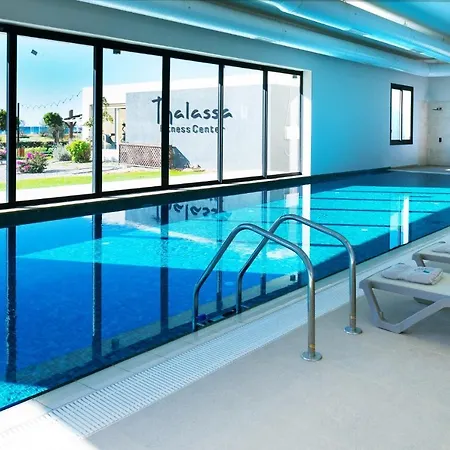 Thalassa Beach 3 Bedroom Διαμέρισμα Vokolidha