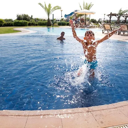 Thalassa Beach 3 Bedroom Apartman